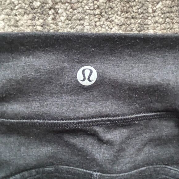 Lululemon Soft Sueded High-Rise Tight / Legging, Grey, Side Pockets, Size 10 - Picture 4 of 6